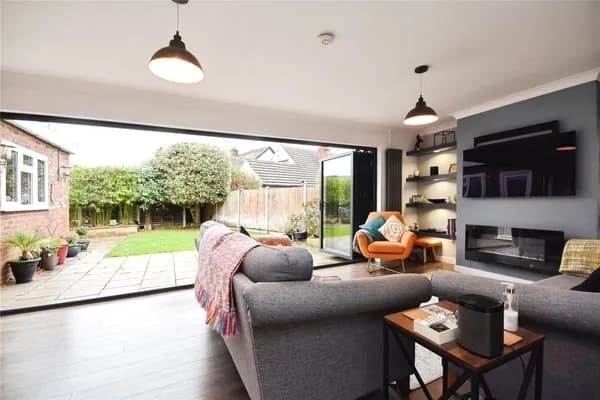 Broomfield Road, Chelmsford, Essex, CM1, Essex — photo 1