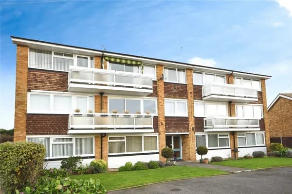 Dungannon Chase, Thorpe Bay, Essex, SS1, Essex — photo 1