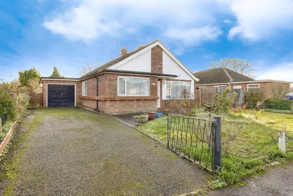 Charles Avenue, Watton, Thetford, Nor..., Thetford — photo 1