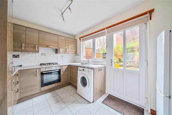 Sunningvale Avenue, Biggin Hill, West..., Westerham — photo 4