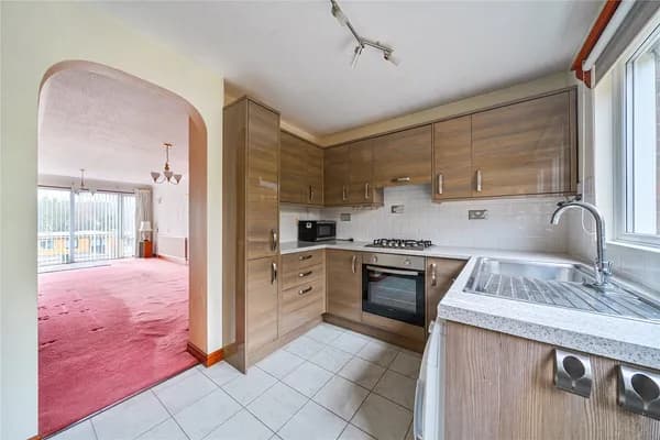Sunningvale Avenue, Biggin Hill, West..., Westerham — photo 5