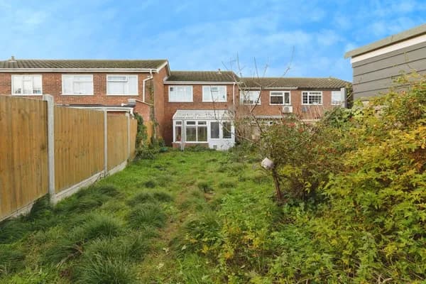 Giffordside, Grays, Essex, RM16, Essex — photo 1
