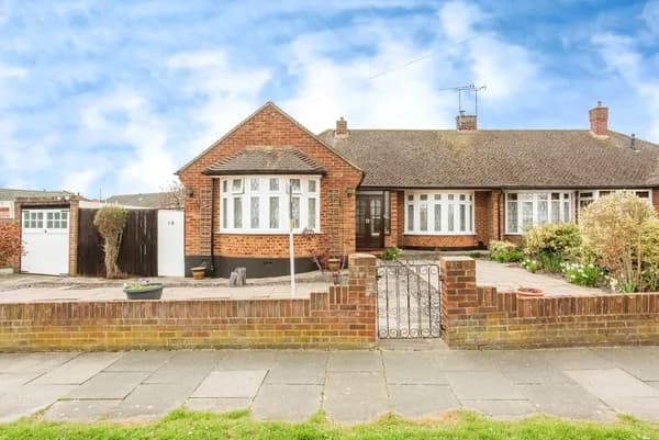 Roedean Gardens, Wick Estate, Southen..., Southend-On-Sea — photo 1