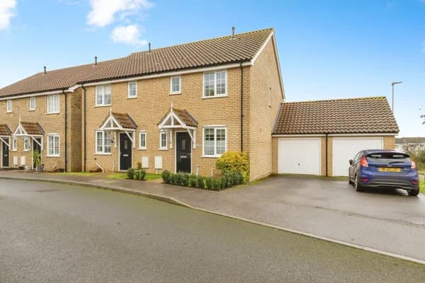 Eastern Road, Watton, Thetford, Norfo..., Thetford — photo 1