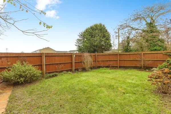 Eastern Road, Watton, Thetford, Norfo..., Thetford — photo 3