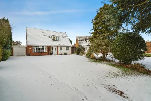 Riverview Drive, Upton, Norwich, Norf..., Norwich — photo 1