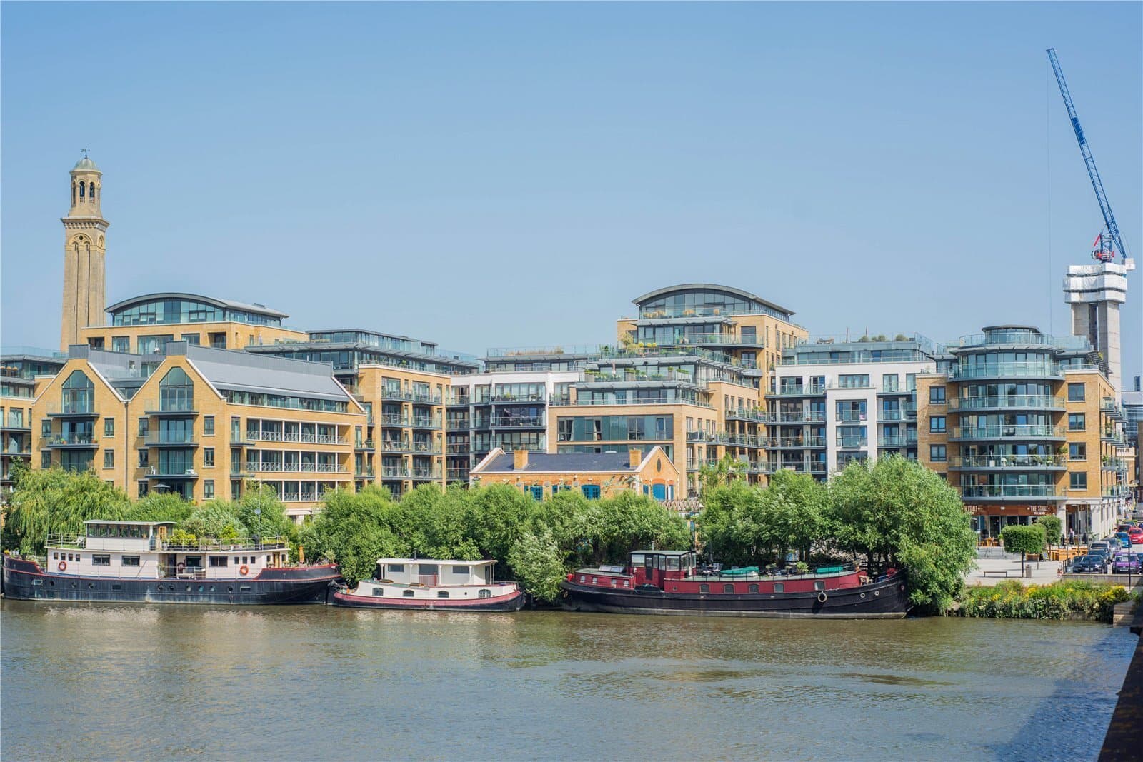 Quayside House, 8 Kew Bridge Road, Brentford, Middlesex, TW8 — photo 1