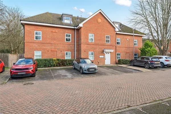 Henderson Grove, Biggin Hill, Westerh..., Westerham — photo 1