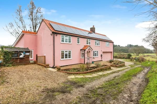 Sandy Lane, Hulver, Beccles, Suffolk,..., Beccles — photo 1