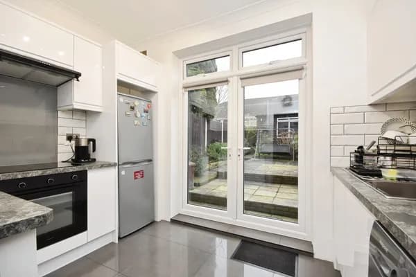 Fairfax Drive, Westcliff-On-Sea, Esse..., Essex — photo 1