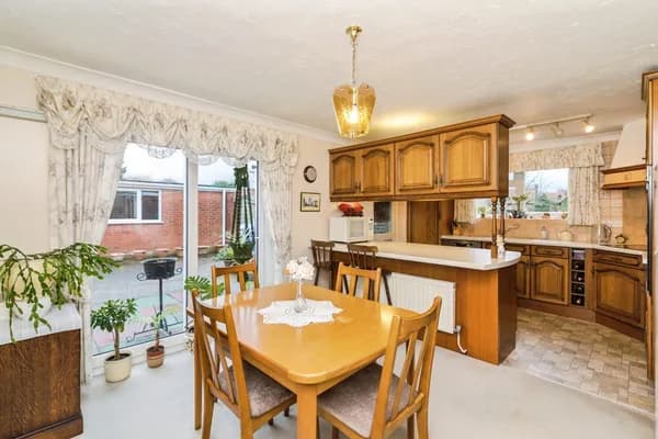 Church Road, Ringsfield, Beccles, Suf..., Beccles — photo 2