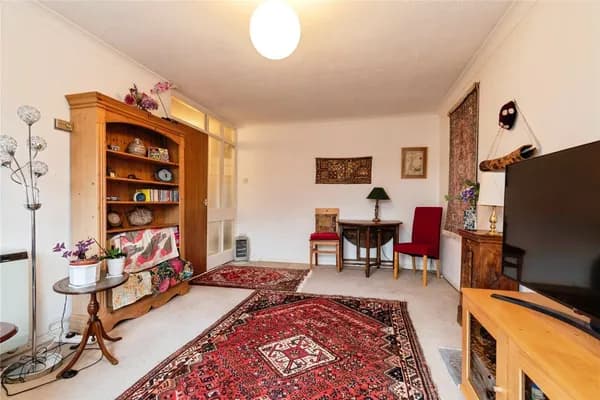 Cavendish Close, Thurston, Bury St. E..., Bury St. Edmunds — photo 3