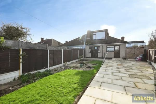 Woodcutters Avenue, Leigh-on-Sea, Ess..., Essex — photo 3
