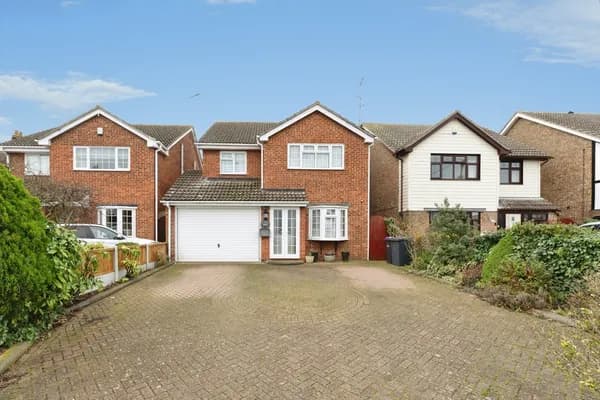 Ashingdon Road, Rochford, Essex, SS4, Essex — photo 1