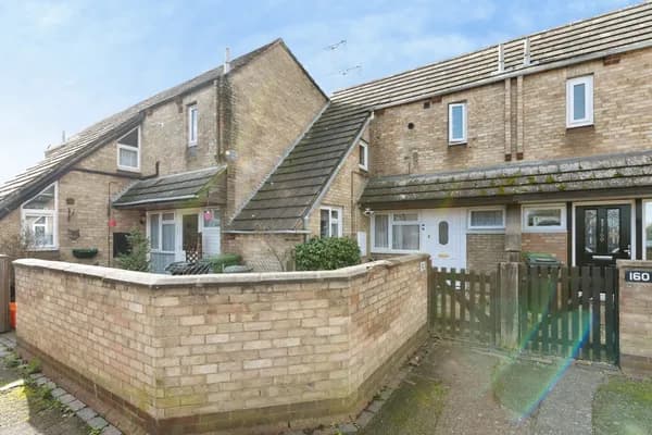 Wickford Mews, Wickford Avenue, Basil..., Basildon — photo 1