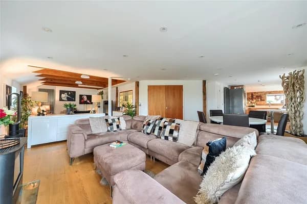 Chine Farm Place, Main Road, Knockhol..., Knockholt — photo 4