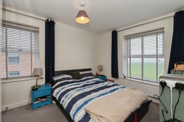 Paddocks Close, ROCHFORD, Essex, SS4, Essex — photo 4