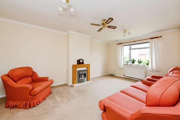 Barsham Drive, South Wootton, King's ..., King's Lynn — photo 2
