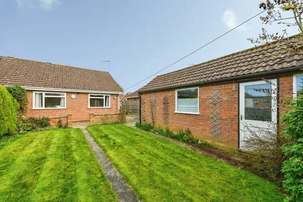 Barsham Drive, South Wootton, King's ..., King's Lynn — photo 4