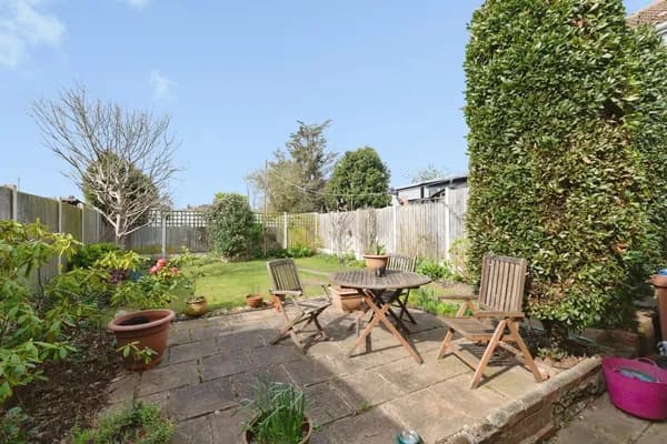 Ruskin Road, Grays, Essex, RM16, Essex — photo 2