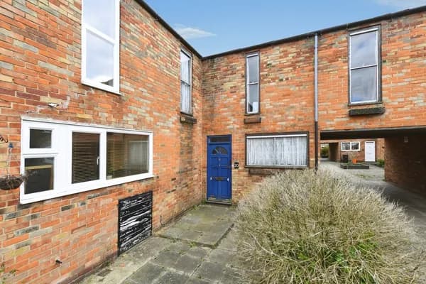 Arabis Place, Basildon, Essex, SS15, Essex — photo 1
