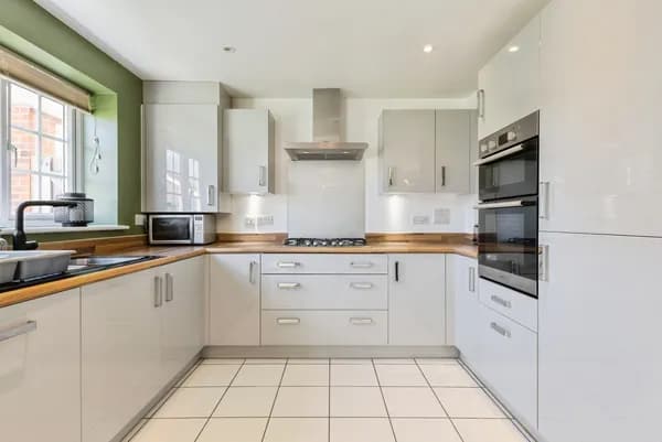 Jackdaw Close, Wymondham, Norfolk, NR18, Norfolk — photo 2