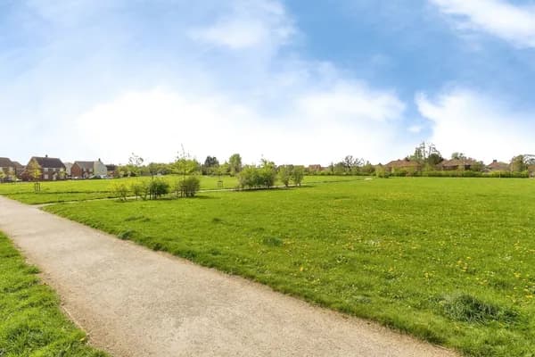 Jackdaw Close, Wymondham, Norfolk, NR18, Norfolk — photo 4