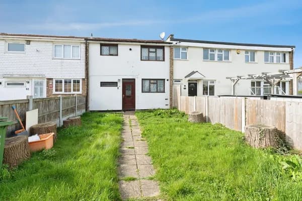 Rochester Way, BASILDON, Essex, SS14, Essex — photo 1