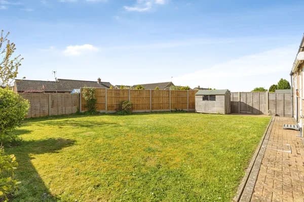 Lovell Gardens, Watton, Thetford, Nor..., Thetford — photo 2