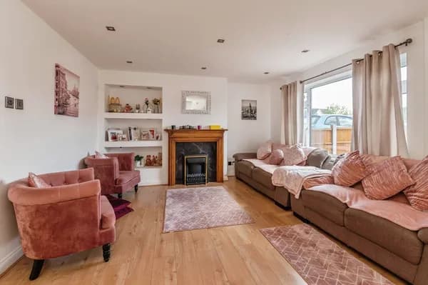 St. Michaels Road, Grays, Essex, RM16, Essex — photo 2