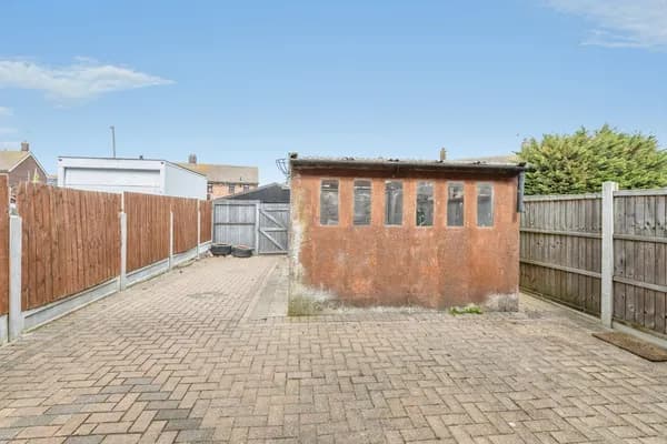 St. Michaels Road, Grays, Essex, RM16, Essex — photo 4