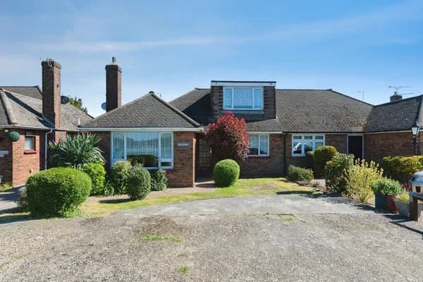 Muckingford Road, Linford, Stanford-l..., Stanford-le-Hope — photo 1