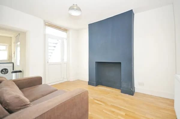 Fransfield Grove, Sydenham, London, SE26, London — photo 2