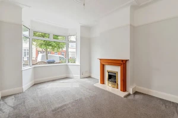 Westcliff Park Drive, Westcliff-on-Se..., Essex — photo 3