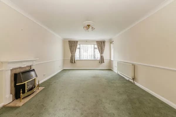 Heath Road, Grays, Essex, RM16, Essex — photo 3