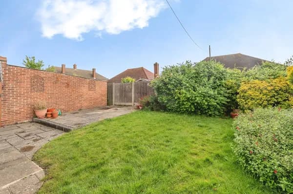 Heath Road, Grays, Essex, RM16, Essex — photo 4