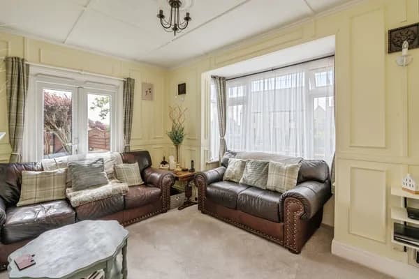 Mornington Avenue, Rochford, Essex, SS4, Essex — photo 5