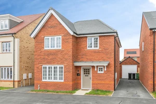 Curlew Mews, ROCHFORD, Essex, SS4, Essex — photo 1