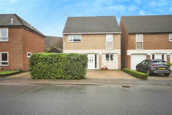 Raedwald Drive, Bury St. Edmunds, Suf..., Suffolk — photo 1