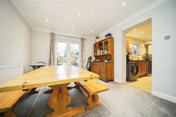 Raedwald Drive, Bury St. Edmunds, Suf..., Suffolk — photo 5