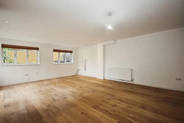 Lilacvale Way, Coventry, West Midland..., West Midlands — photo 3