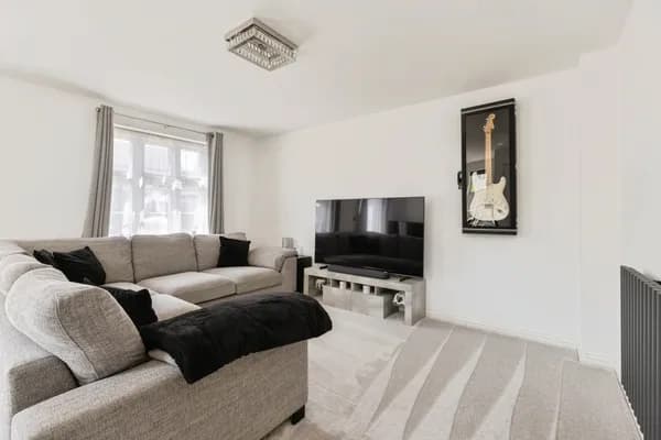 Washington Drive, Carbrooke, Thetford..., Thetford — photo 5