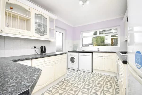 Doggetts Close, ROCHFORD, Essex, SS4, Essex — photo 2
