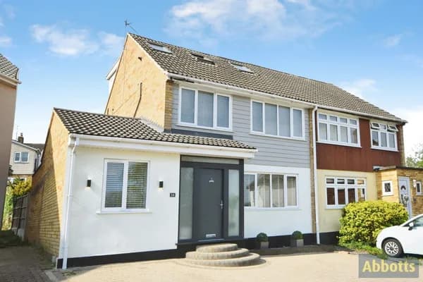 Down Hall Close, RAYLEIGH, Essex, SS6, Essex — photo 1