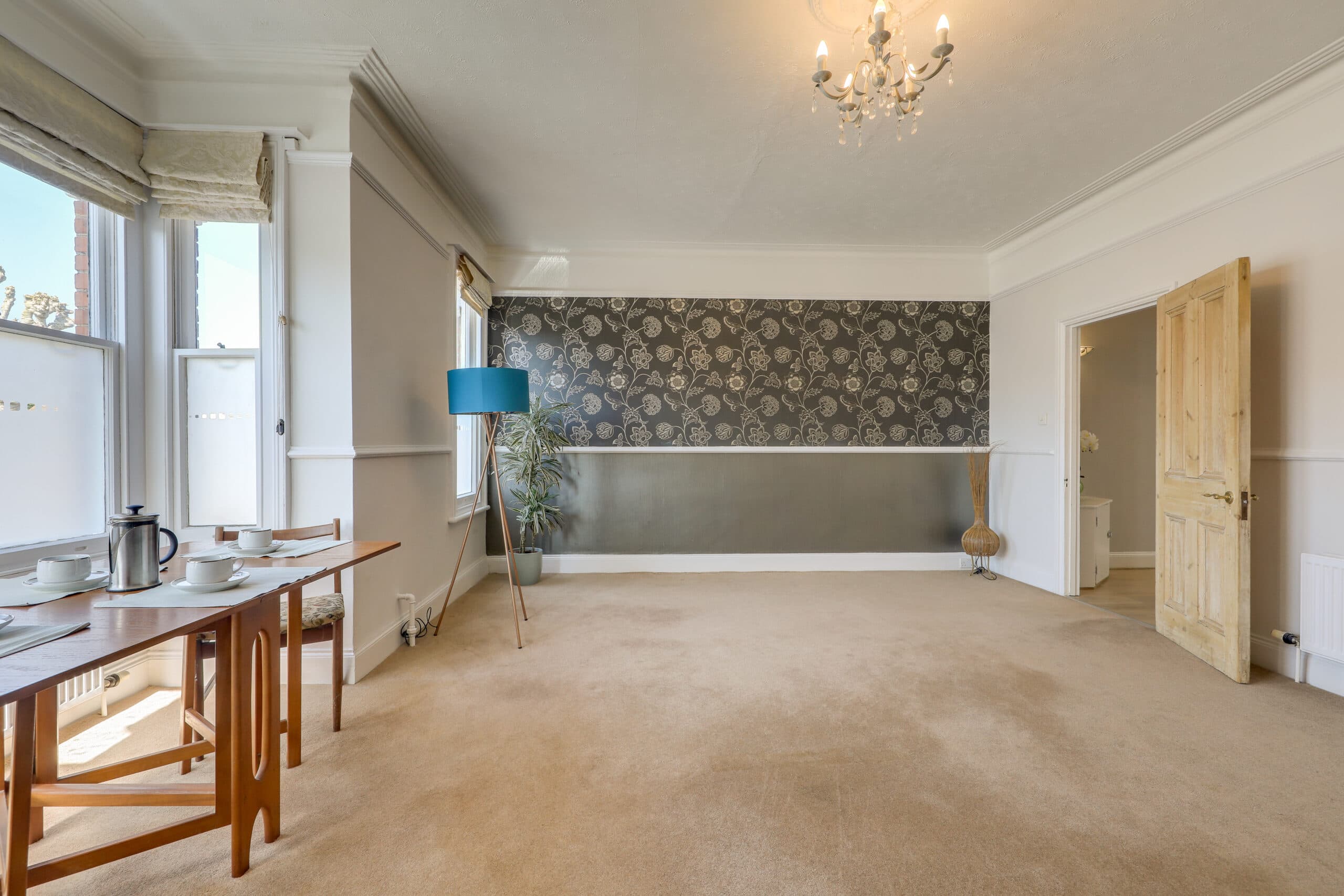 Woolstone Road — photo 5