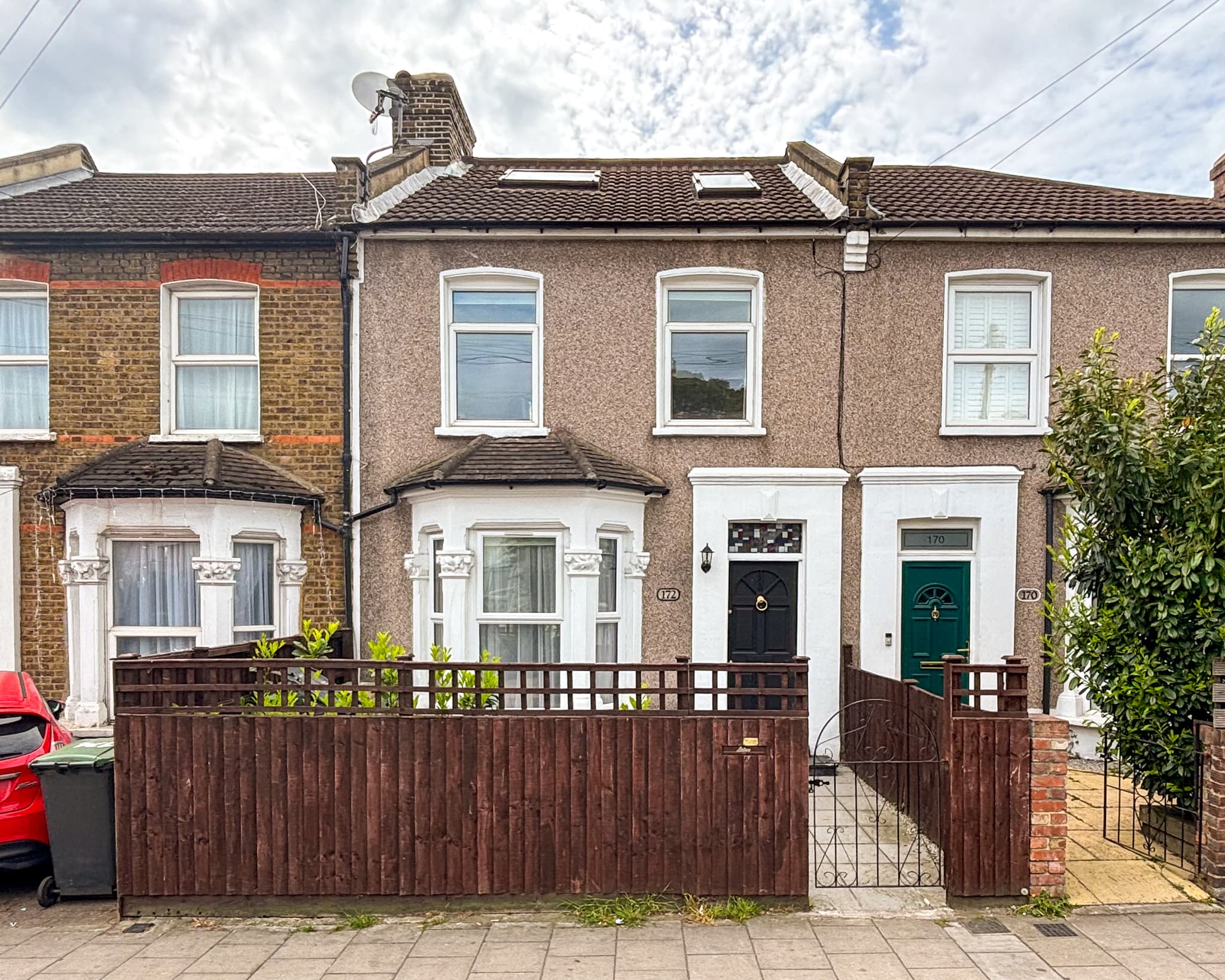 Sandhurst Road — photo 4