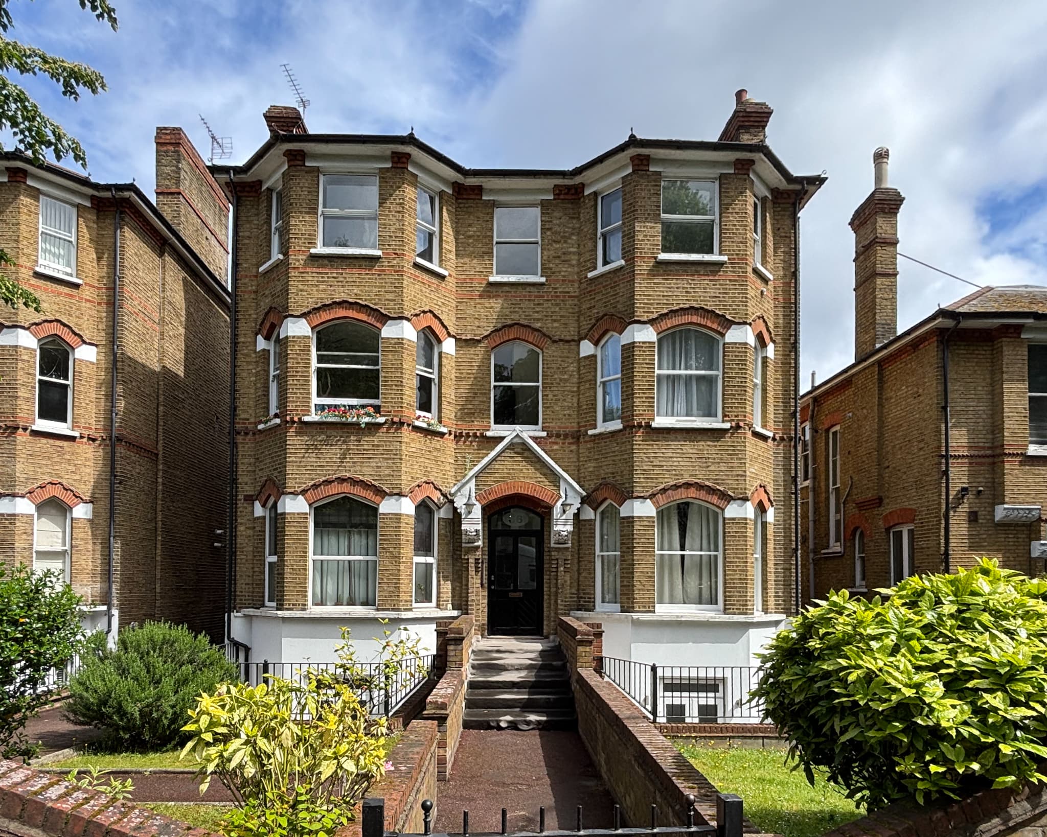 London Road — photo 4