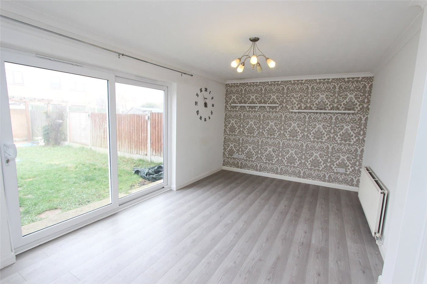 3 bedroom property to rent in Bulwark Road, Shoeburyness, Southend-on-Sea, Essex, SS3 (Ref LOS230010) — photo 3