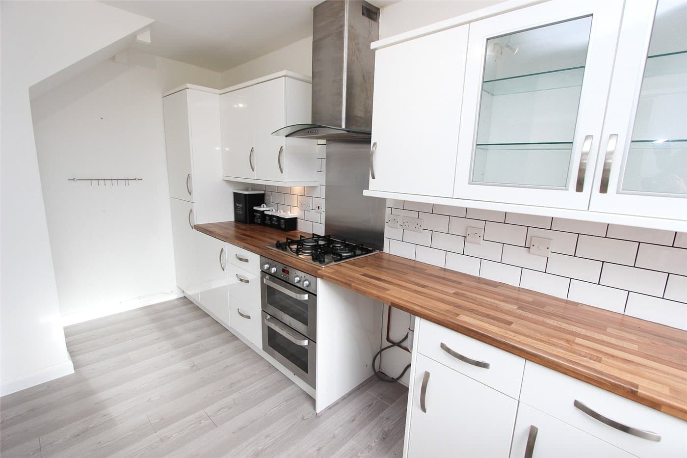 3 bedroom property to rent in Bulwark Road, Shoeburyness, Southend-on-Sea, Essex, SS3 (Ref LOS230010) — photo 5