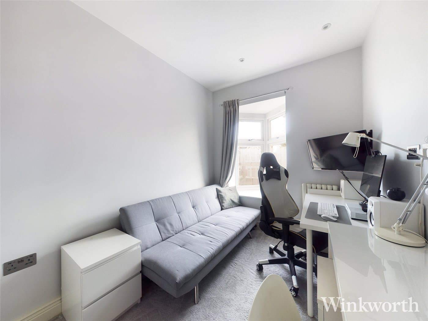 2 bedroom property to rent in Birch Grove, London, UK, W3 (Ref EAL230132) — photo 5